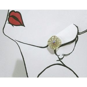 Vintage lucite w/ AB rhinestones clip on earrings
